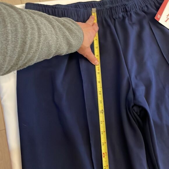 C. D. DANIELS PULL ON BLUE SHORT PANTS.  NEW WITH TAGS - Picture 3 of 10